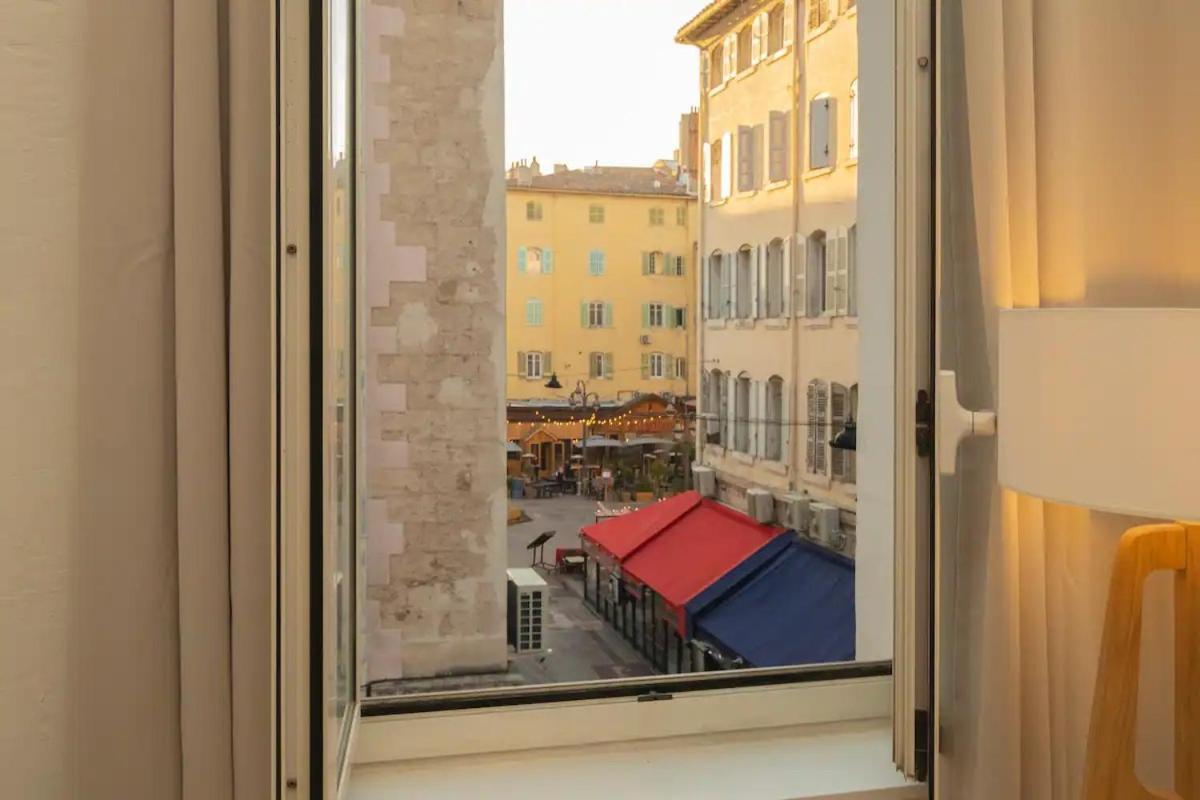 Design Suites Vieux Port Marseille Exteriör bild